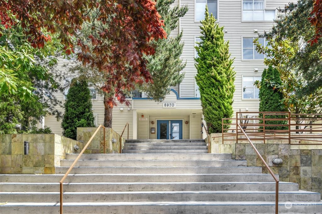 Photo of 6970 California Avenue SW #B104, Seattle, WA 98136 (MLS # 2075518)