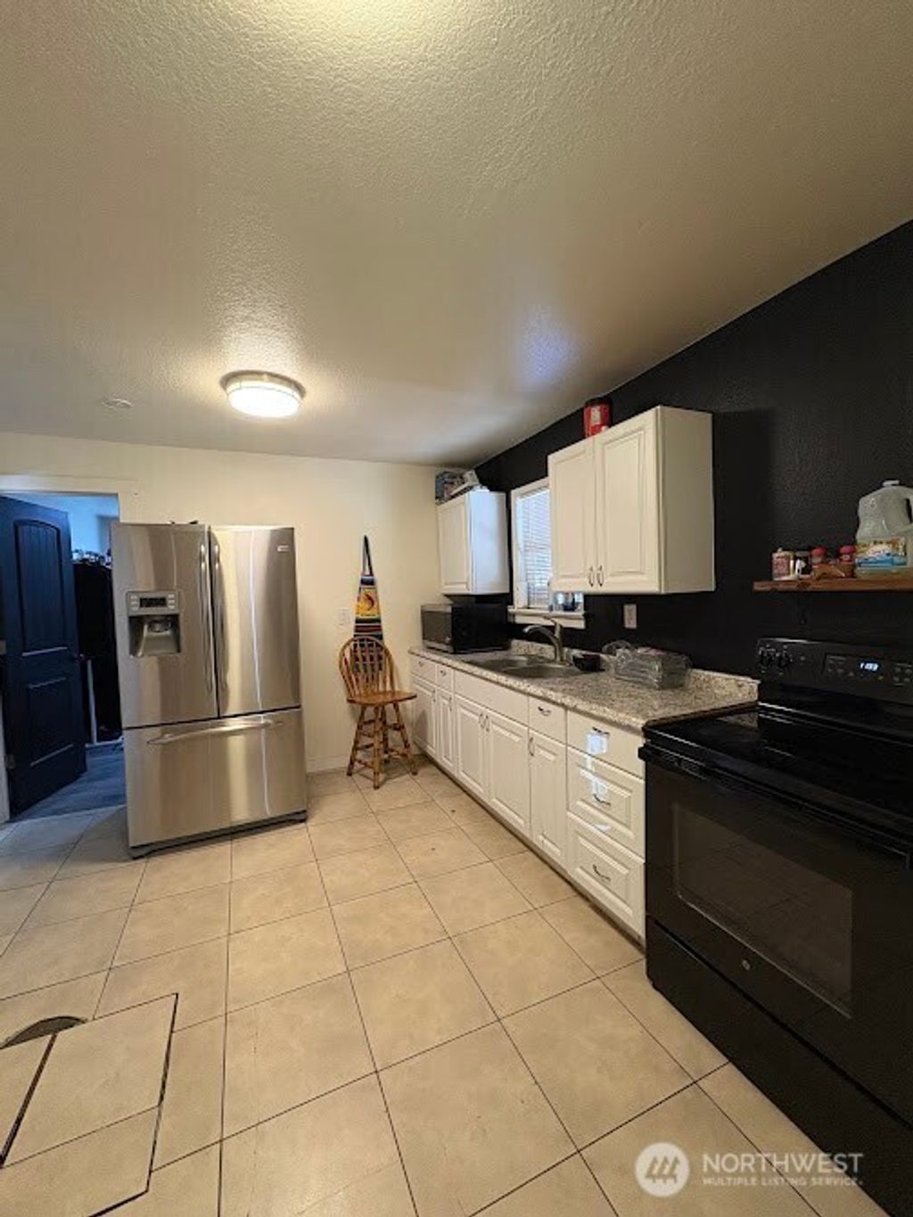Photo of 9 Freemont Avenue, Rock Island, WA 98850 (MLS # 2544939)
