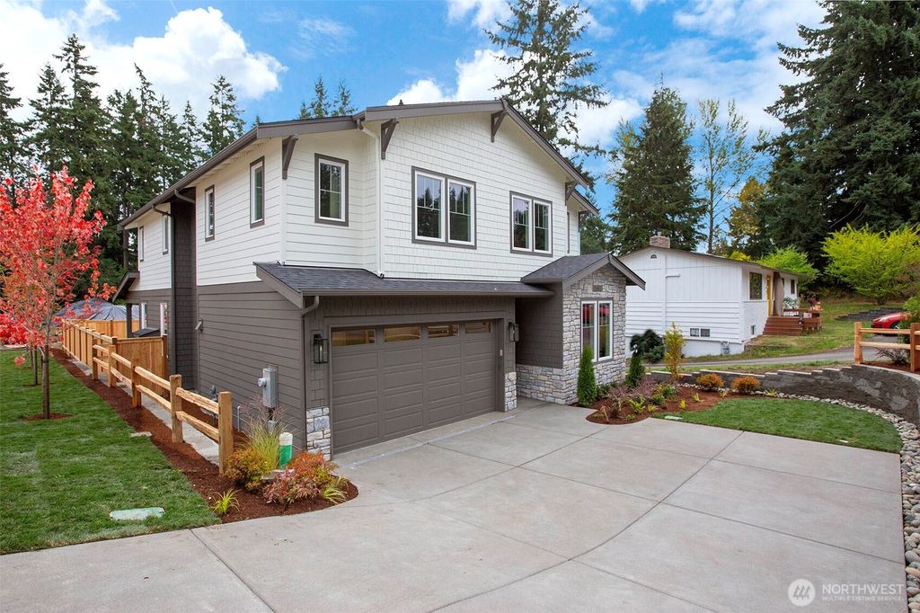 Photo of 12806 NE 65th Lane, Kirkland, WA 98033 (MLS # 2425416)