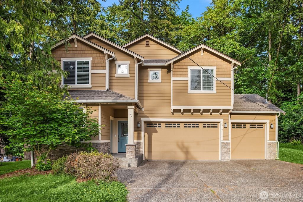 Photo of 15712 76th Place NE, Kenmore, WA 98028 (MLS # 2381179)