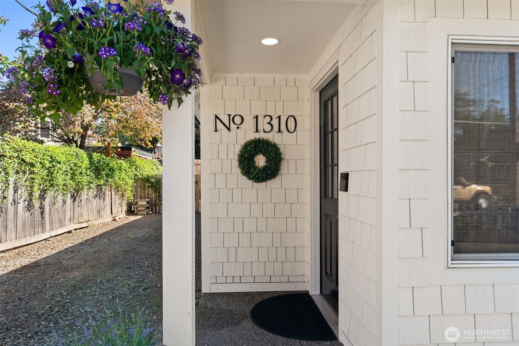 1310 N Montgomery Avenue