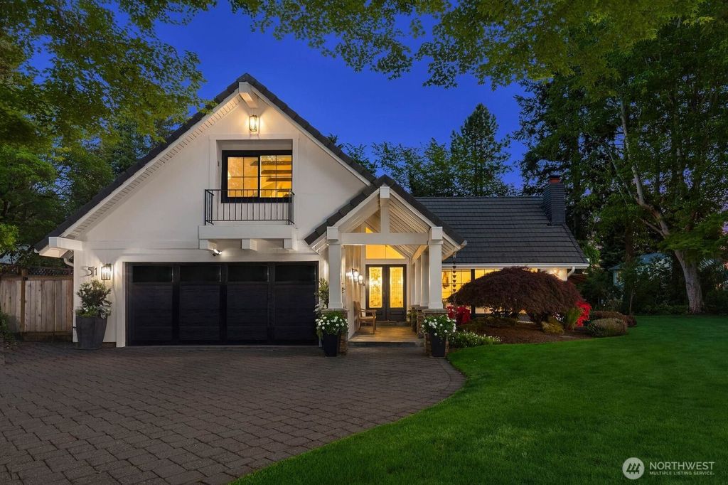 Photo of 51 Glacier Key KY, Bellevue, WA 98006 (MLS # 2525765)