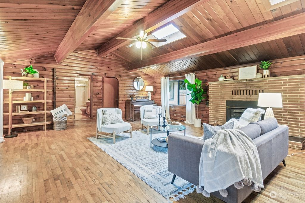 Photo of 17305 SE 133rd Street, Renton, WA 98059 (MLS # 2186373)