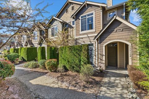 Photo of 13914 N Pointe Circle #E, Mill Creek, WA 98012 (MLS # 2514209)
