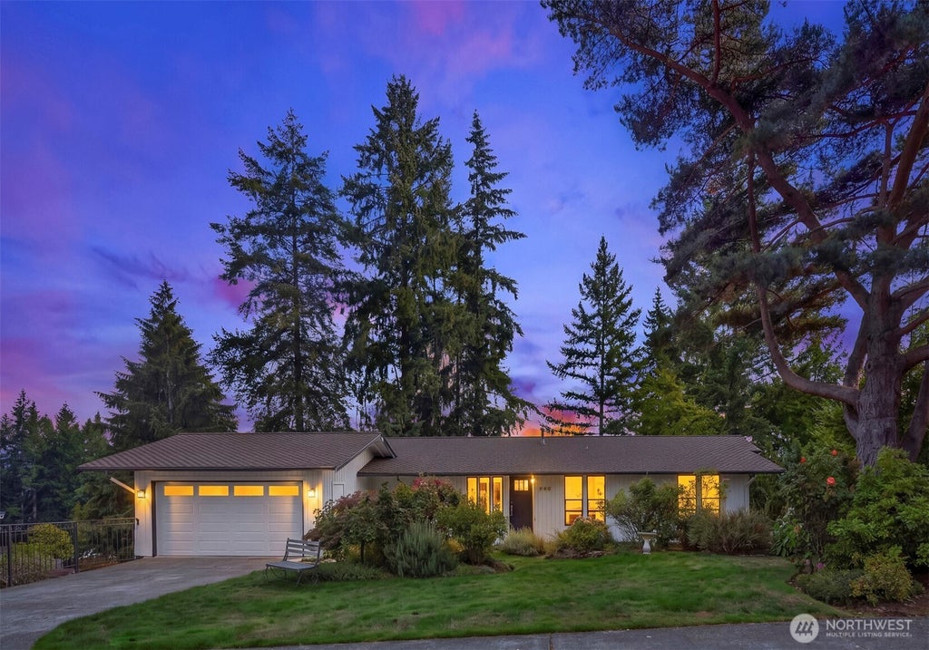 Photo of 940 178th Place NE, Bellevue, WA 98008 (MLS # 2592883)