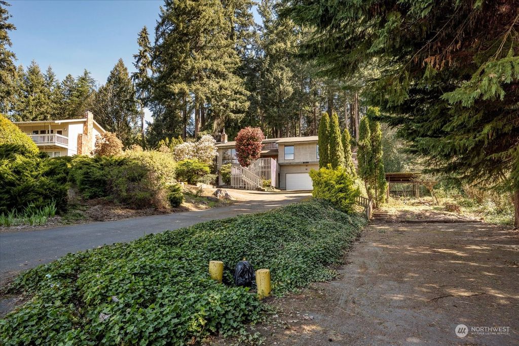 Photo of 2140 192nd Avenue SE, Sammamish, WA 98075 (MLS # 2209850)