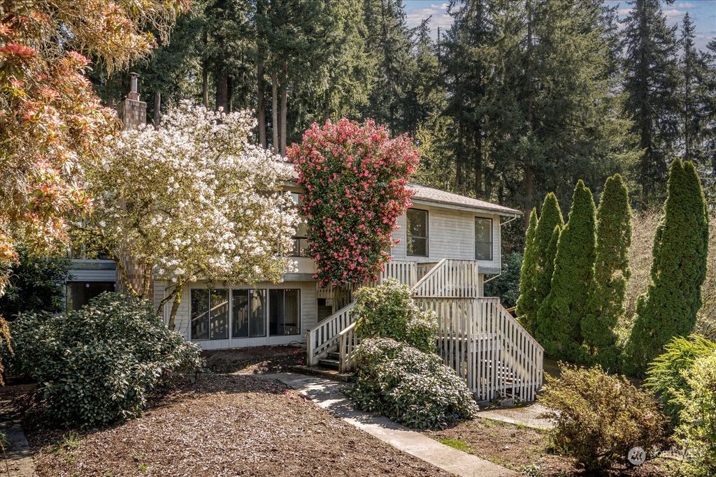Photo of 2140 192nd Avenue SE, Sammamish, WA 98075 (MLS # 2209850)