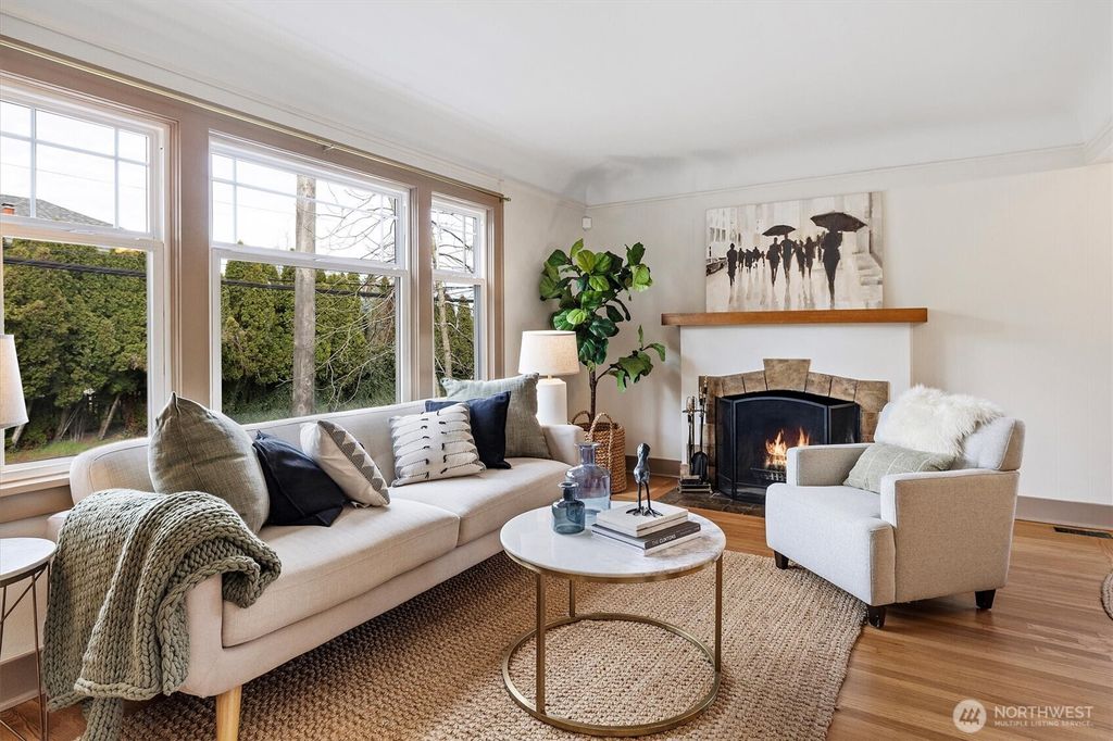 Photo of 1711 NE 75th Street, Seattle, WA 98115 (MLS # 2347655)