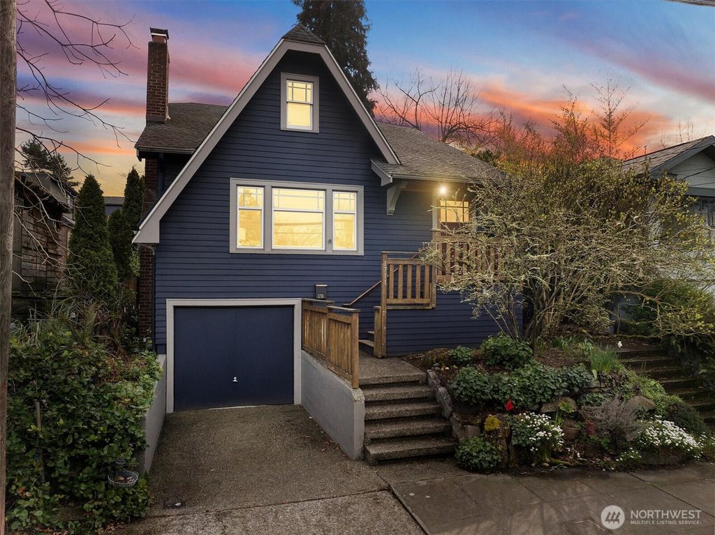Photo of 1711 NE 75th Street, Seattle, WA 98115 (MLS # 2347655)