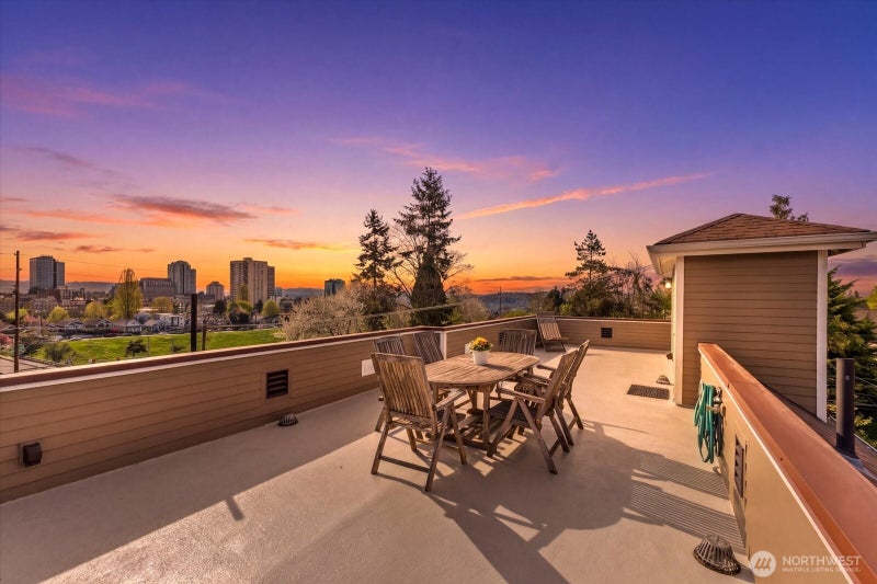 400 NE 50th Street