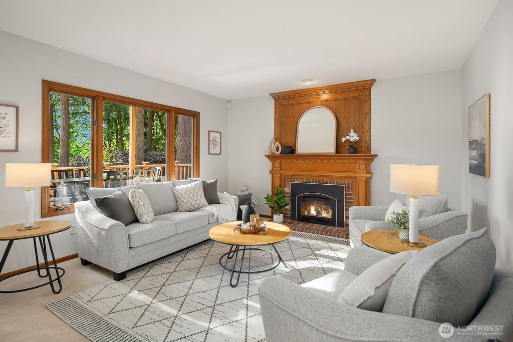 Photo of 741 222nd Place NE, Sammamish, WA 98074 (MLS # 2423127)