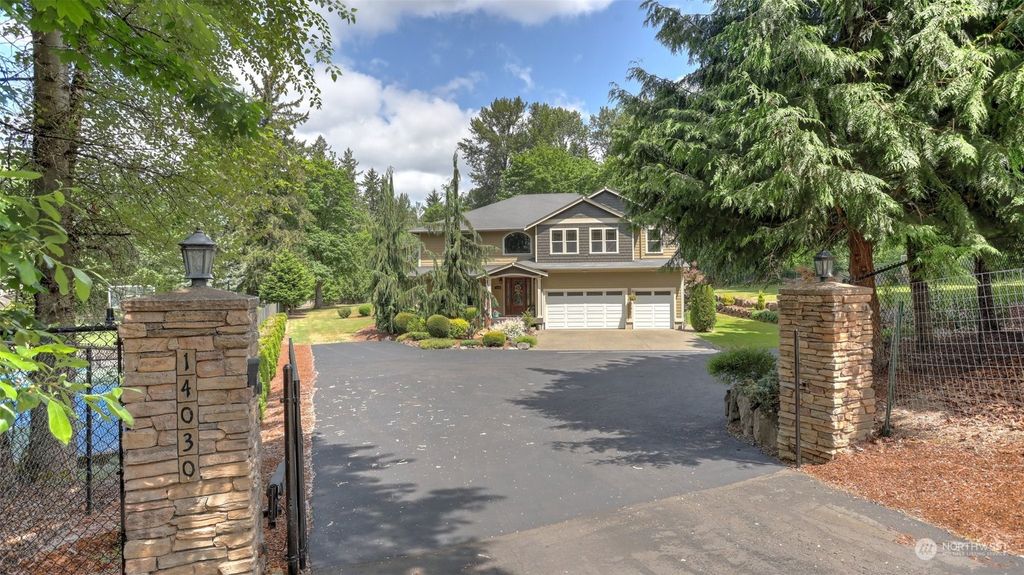 Photo of 14030 SE 208th Street, Kent, WA 98042 (MLS # 2075437)