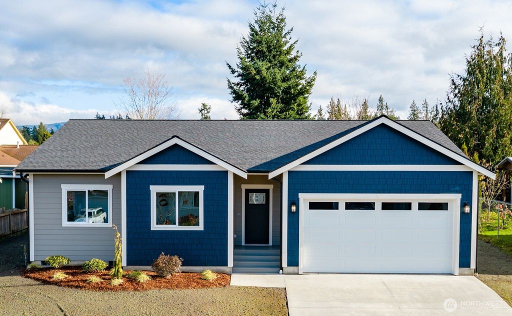 Photo of 410 S 27th Street, Mount Vernon, WA 98274 (MLS # 2456883)