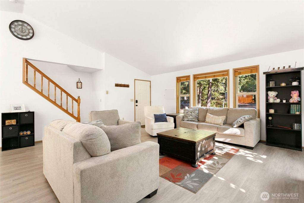 Photo of 22341 Glenview Court SE, Yelm, WA 98597 (MLS # 2518453)