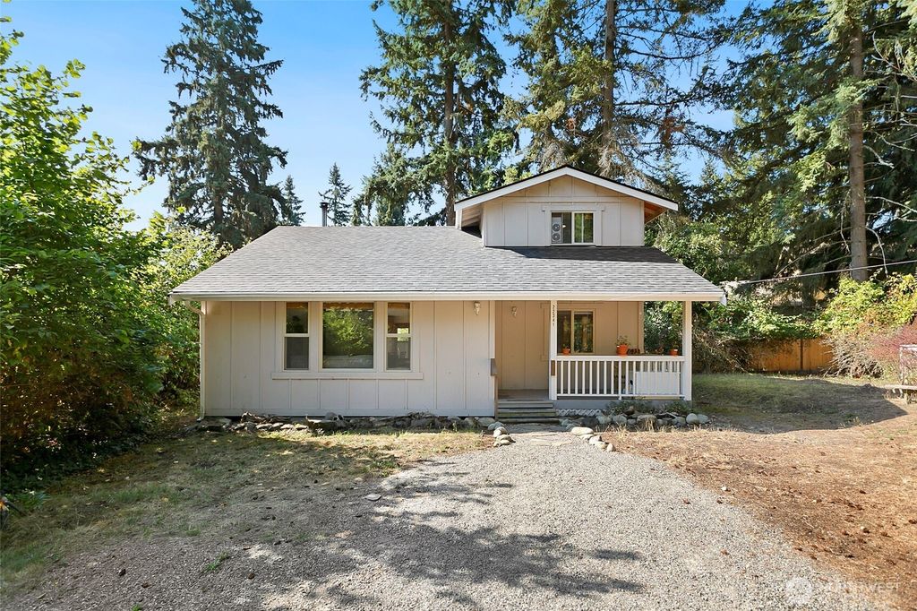 Photo of 22341 Glenview Court SE, Yelm, WA 98597 (MLS # 2518453)
