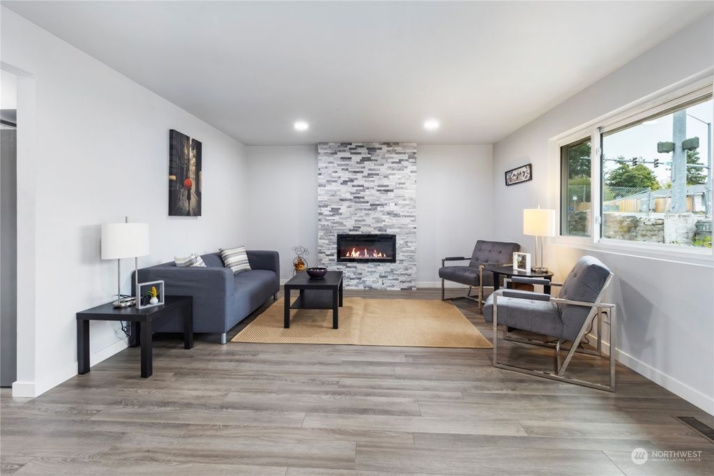 Photo of 11460 SE 256th Street, Kent, WA 98030 (MLS # 2273902)