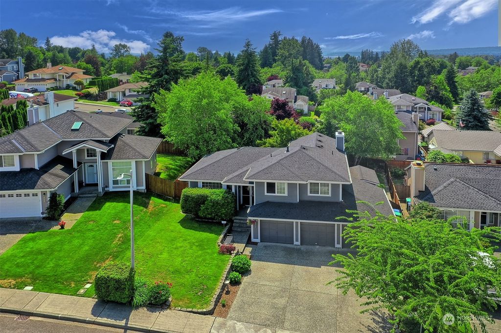 Photo of 6914 75th Drive NE, Marysville, WA 98270 (MLS # 2129949)