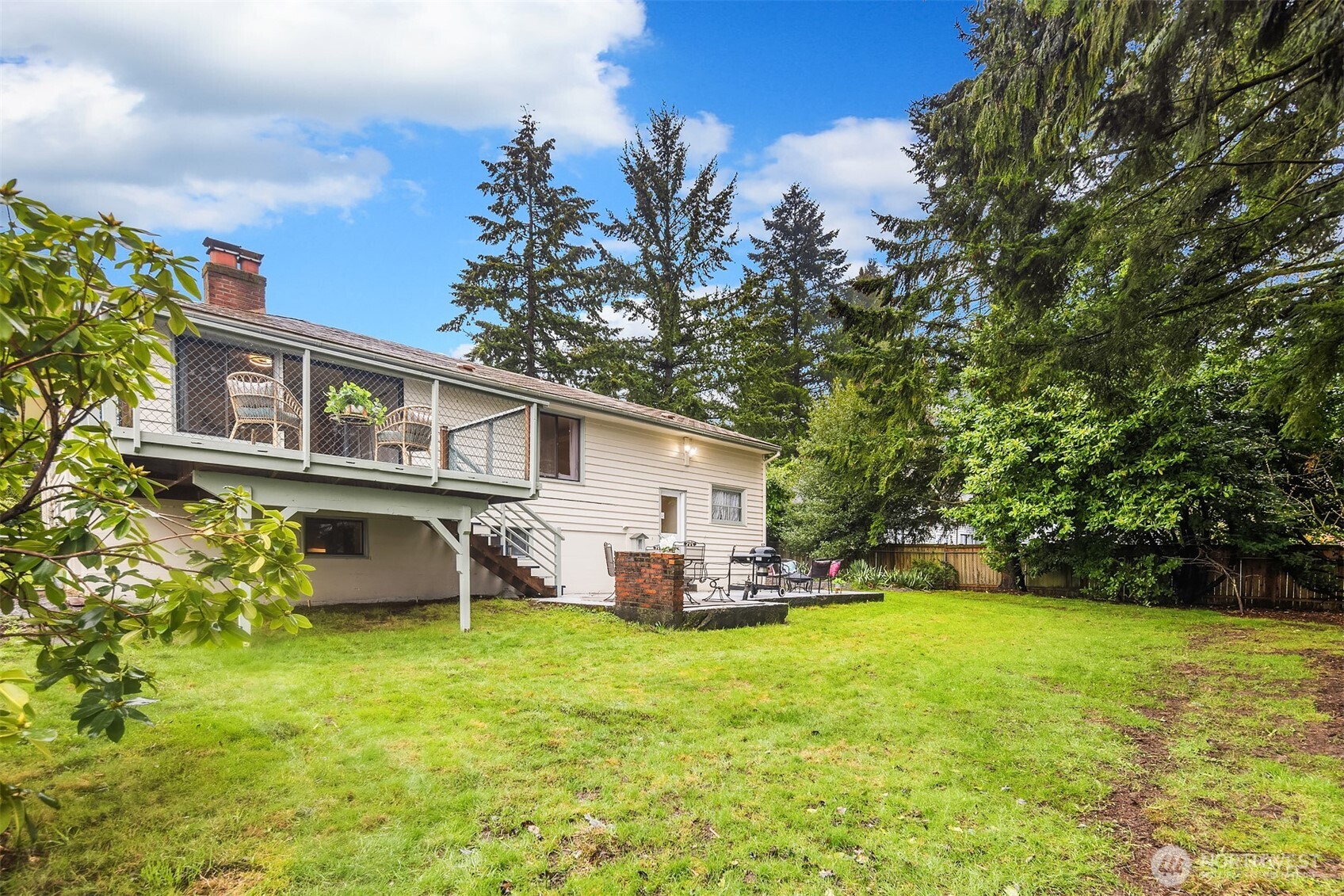 Burien, Washington 98166, United States, 4 Bedrooms Bedrooms, ,2 BathroomsBathrooms,Residential,Active,96566