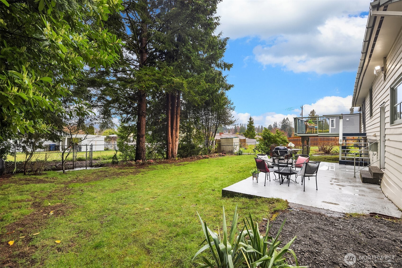 Burien, Washington 98166, United States, 4 Bedrooms Bedrooms, ,2 BathroomsBathrooms,Residential,Active,96566