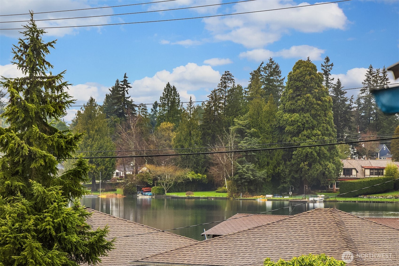 Burien, Washington 98166, United States, 4 Bedrooms Bedrooms, ,2 BathroomsBathrooms,Residential,Active,96566