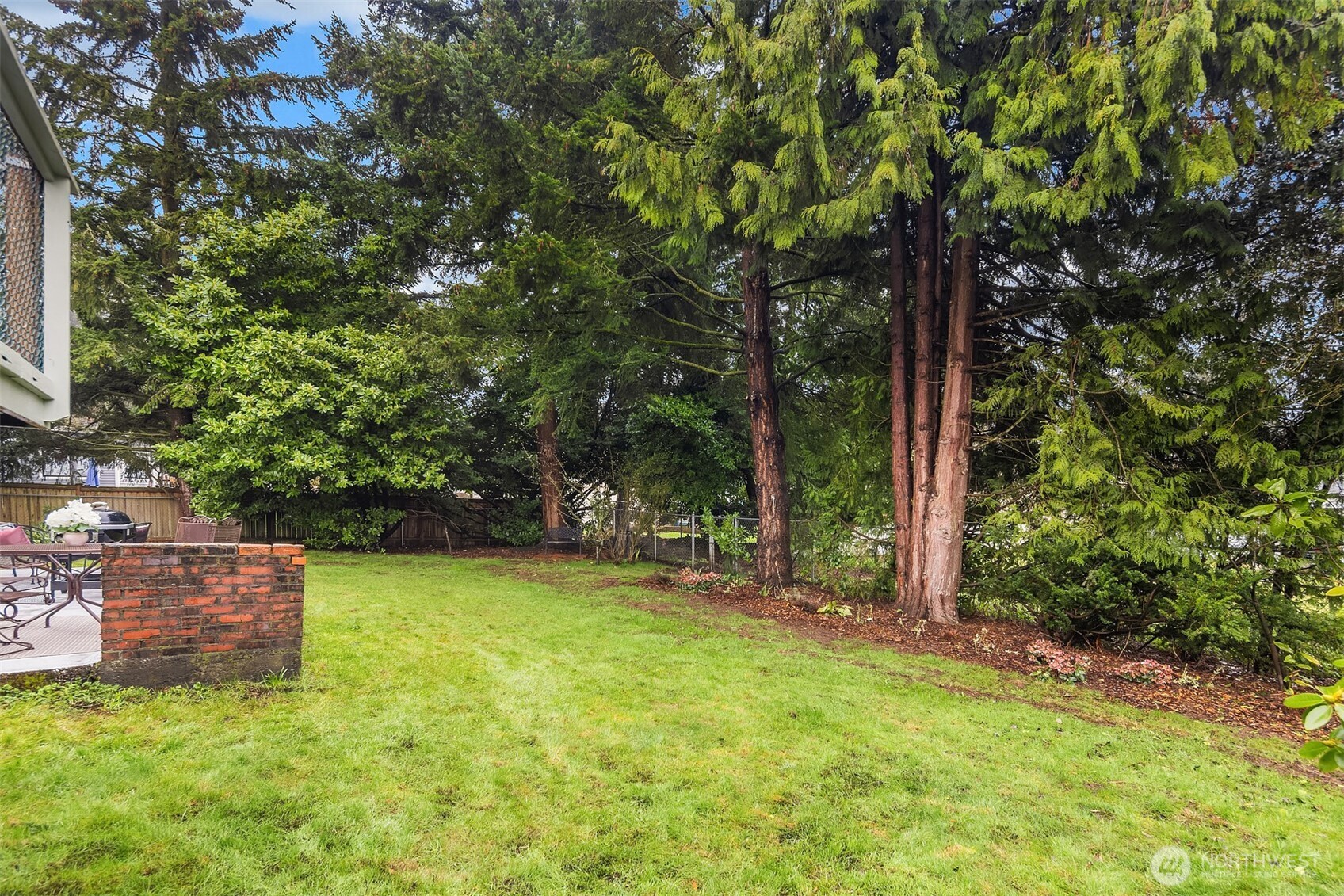 Burien, Washington 98166, United States, 4 Bedrooms Bedrooms, ,2 BathroomsBathrooms,Residential,Active,96566