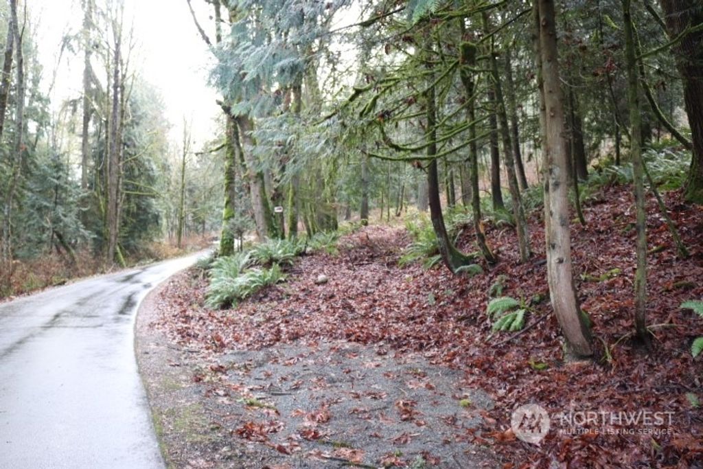 Photo of 18700 SE 64TH Way, Issaquah, WA 98027 (MLS # 2180628)