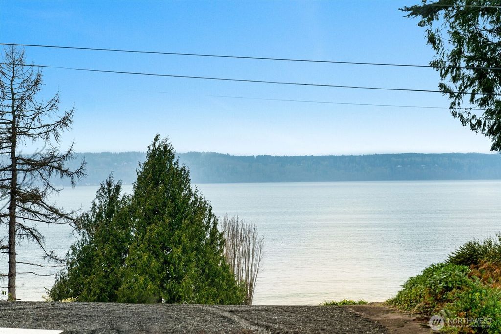 Photo of 19125 94th Avenue W, Edmonds, WA 98020 (MLS # 2495330)
