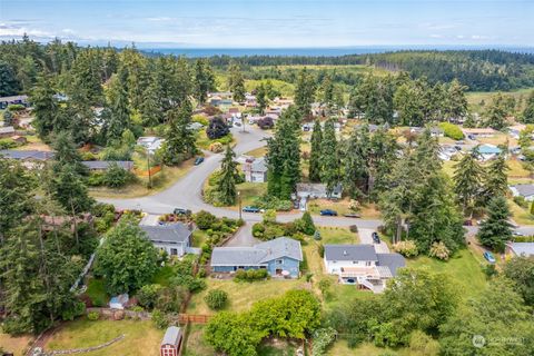 A home in Oak Harbor