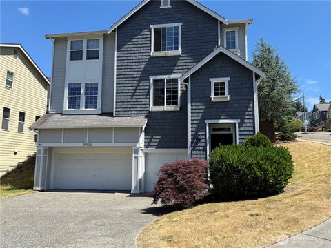 Photo of 20933 13th Place SW, Lynnwood, WA 98036 (MLS # 2553904)