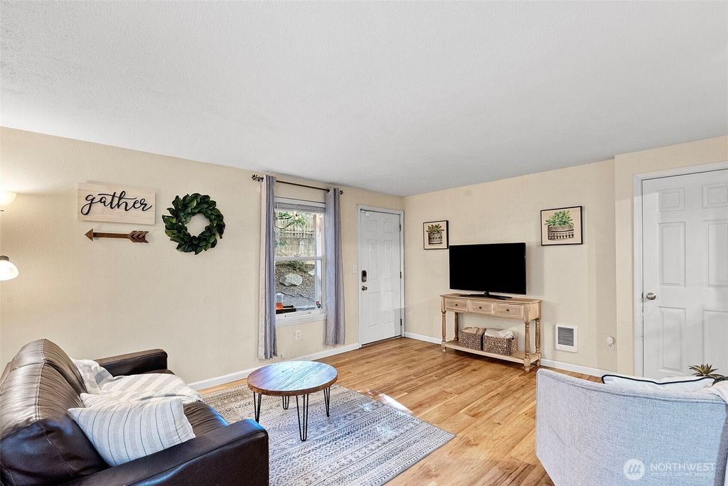 Photo of 1919 S I Street #2, Tacoma, WA 98405 (MLS # 2509893)