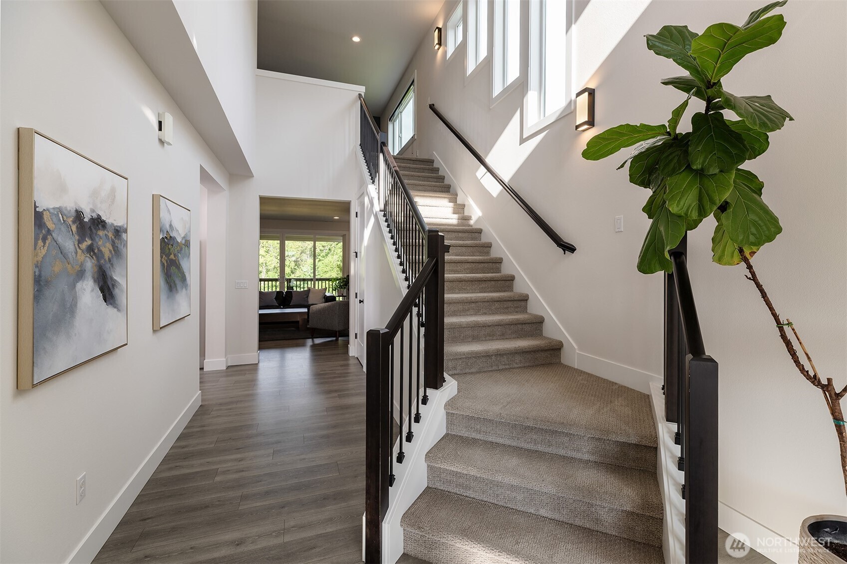 2035 S Fruitland