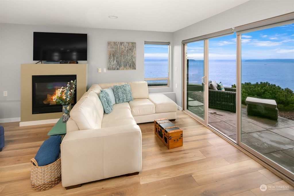 Photo of 3633 Beach Drive SW #102, Seattle, WA 98116 (MLS # 2206581)