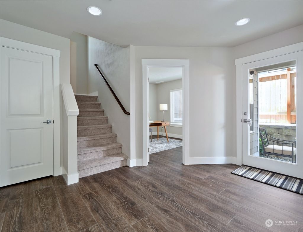 Photo of 1320 138 Place SW #17, Lynnwood, WA 98087 (MLS # 2250132)