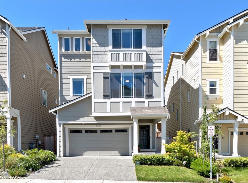 Photo of 1320 138 Place SW #17, Lynnwood, WA 98087 (MLS # 2250132)