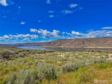 Photo of 46230 Arrowleaf Canyon Drive N, Grand Coulee, WA 99133 (MLS # 2513606)