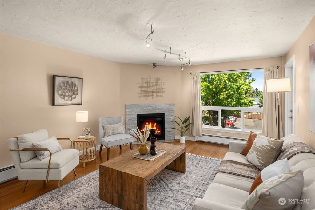 Photo of 9416 1st Avenue NE #107, Seattle, WA 98115 (MLS # 2134461)