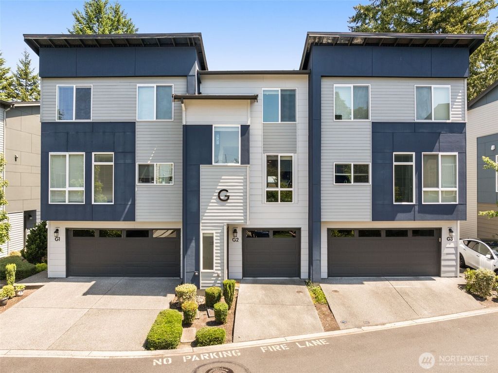 Photo of 16201 Meadow Road #G2, Lynnwood, WA 98087 (MLS # 2388154)