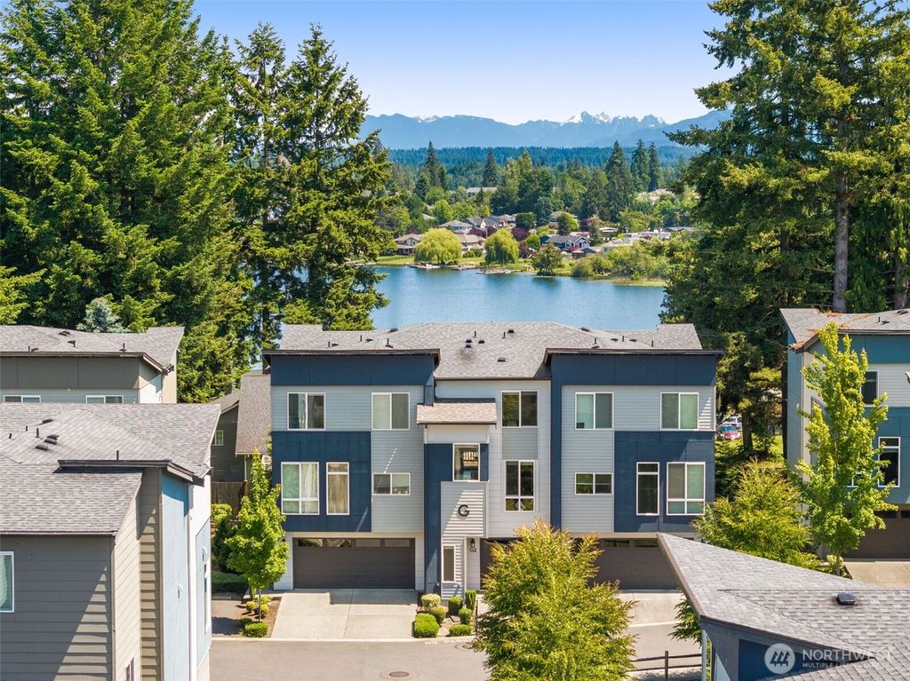 Photo of 16201 Meadow Road #G2, Lynnwood, WA 98087 (MLS # 2388154)