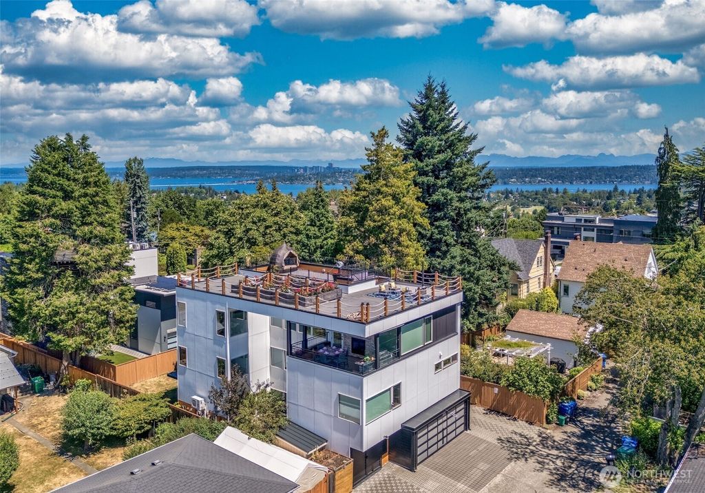 Photo of 2709 S Ferdinand Street, Seattle, WA 98108 (MLS # 2407867)