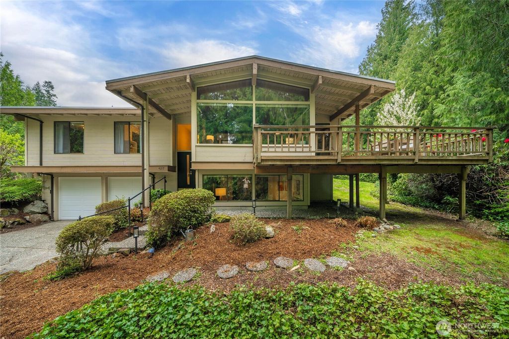 Photo of 4217 182nd Avenue SE, Issaquah, WA 98027 (MLS # 2358208)