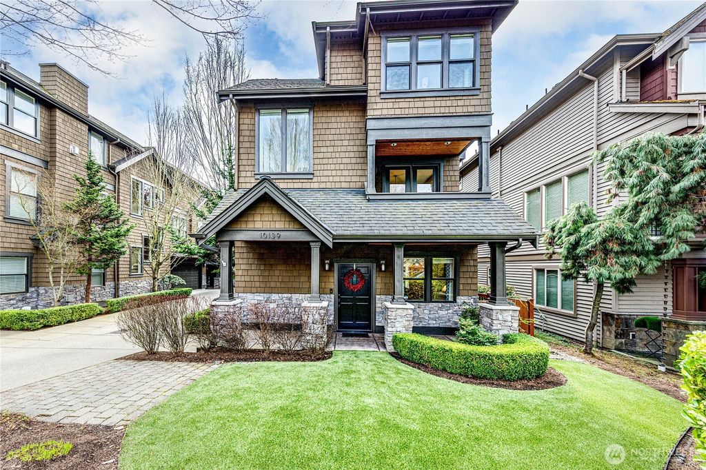 Photo of 10139 NE 62nd Street #A, Kirkland, WA 98033 (MLS # 2484695)