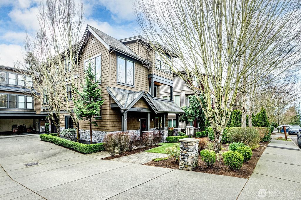 Photo of 10139 NE 62nd Street #A, Kirkland, WA 98033 (MLS # 2484695)