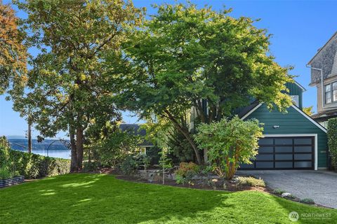 Photo of 632 35th Avenue, Seattle, WA 98122 (MLS # 2482954)