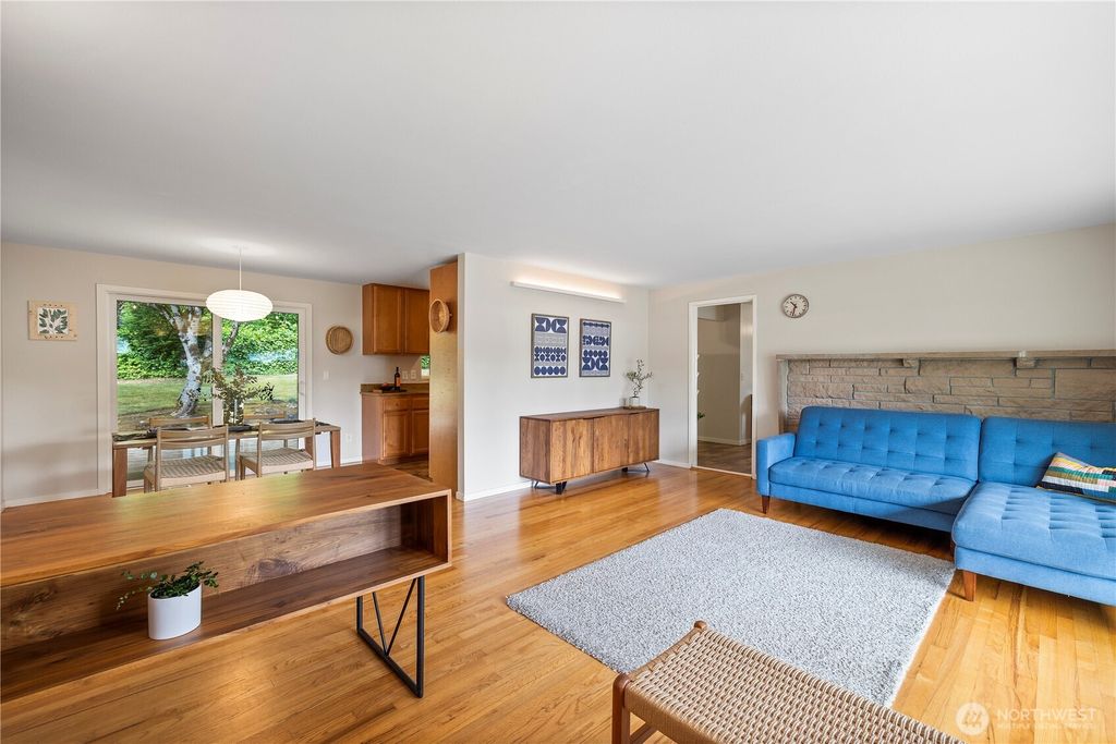 Photo of 2635 153rd Avenue SE, Bellevue, WA 98007 (MLS # 2388601)