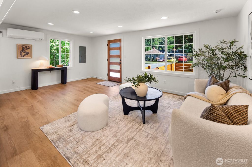 Photo of 3533 SE 6th Street, Renton, WA 98058 (MLS # 2545441)