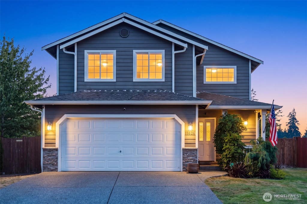 Photo of 11626 50th Drive SE, Everett, WA 98208 (MLS # 2568744)