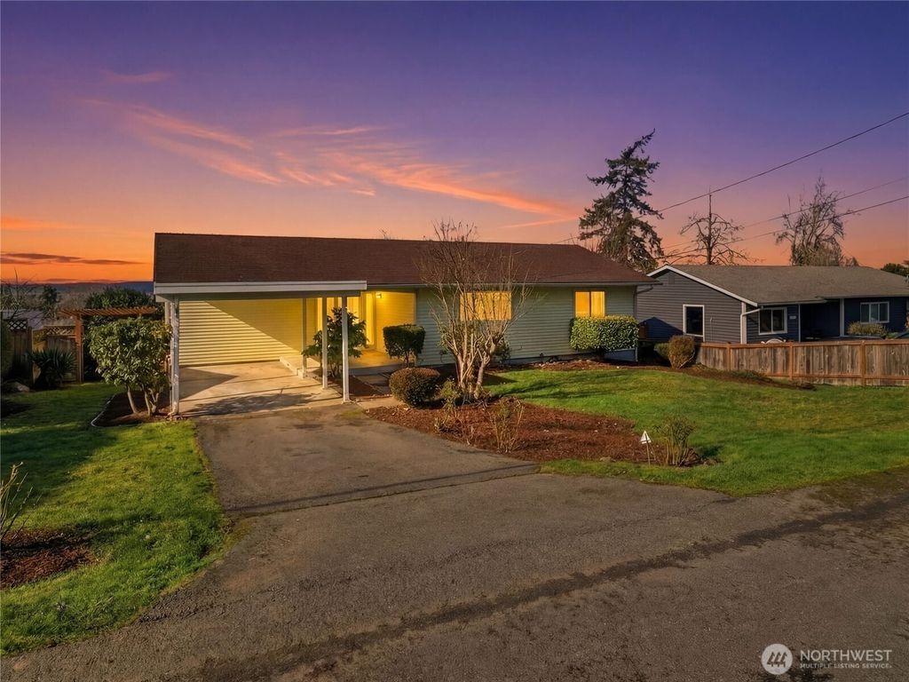Photo of 24905 21st Avenue S, Kent, WA 98032 (MLS # 2469231)