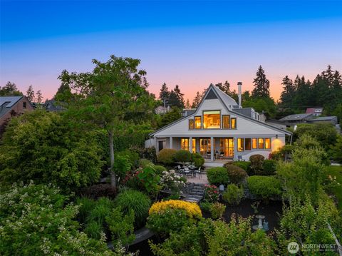 1237 Hawley Way NE Bainbridge Island WA 98110