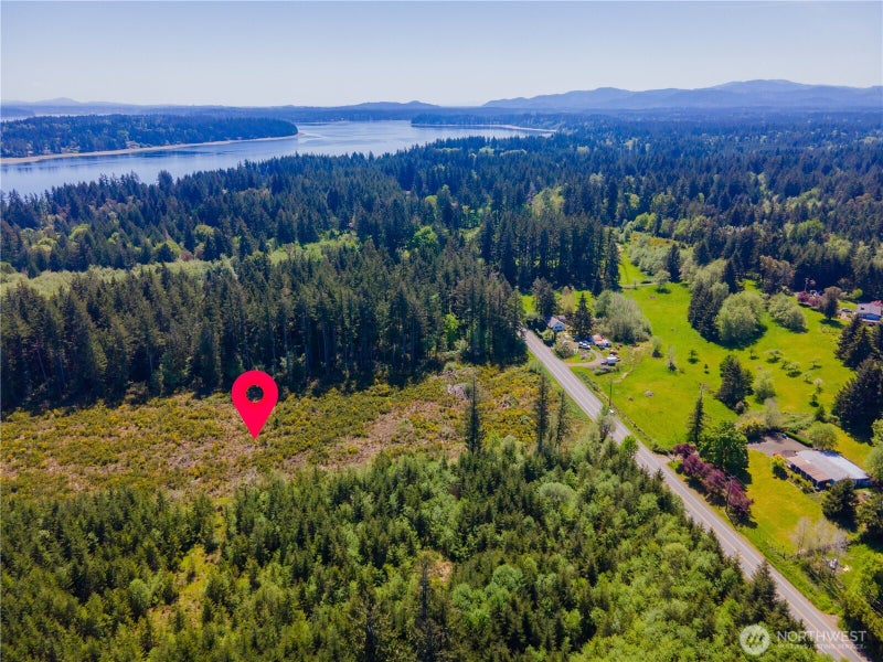 8600 Steamboat Island Road NW