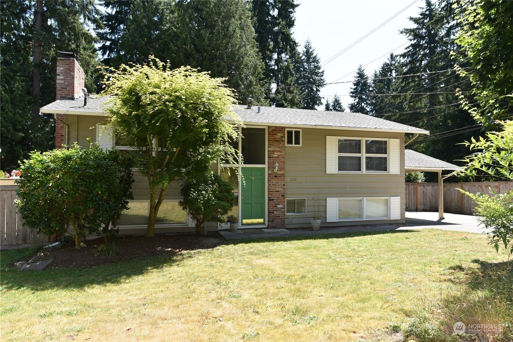 Photo of 1518 150th Avenue SE, Bellevue, WA 98007 (MLS # 2186602)